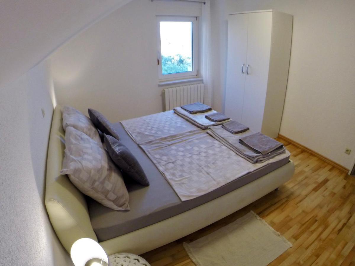 Holiday Apartment Lavanda Sumpetar Jesenice  Exteriér fotografie