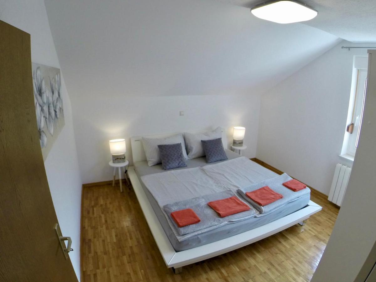 Holiday Apartment Lavanda Sumpetar Jesenice  Exteriér fotografie