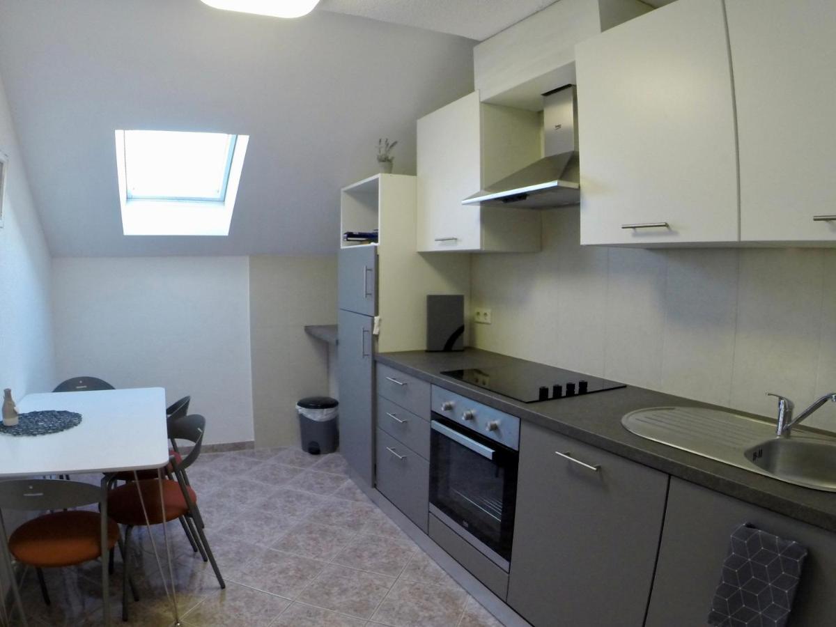 Holiday Apartment Lavanda Sumpetar Jesenice  Exteriér fotografie