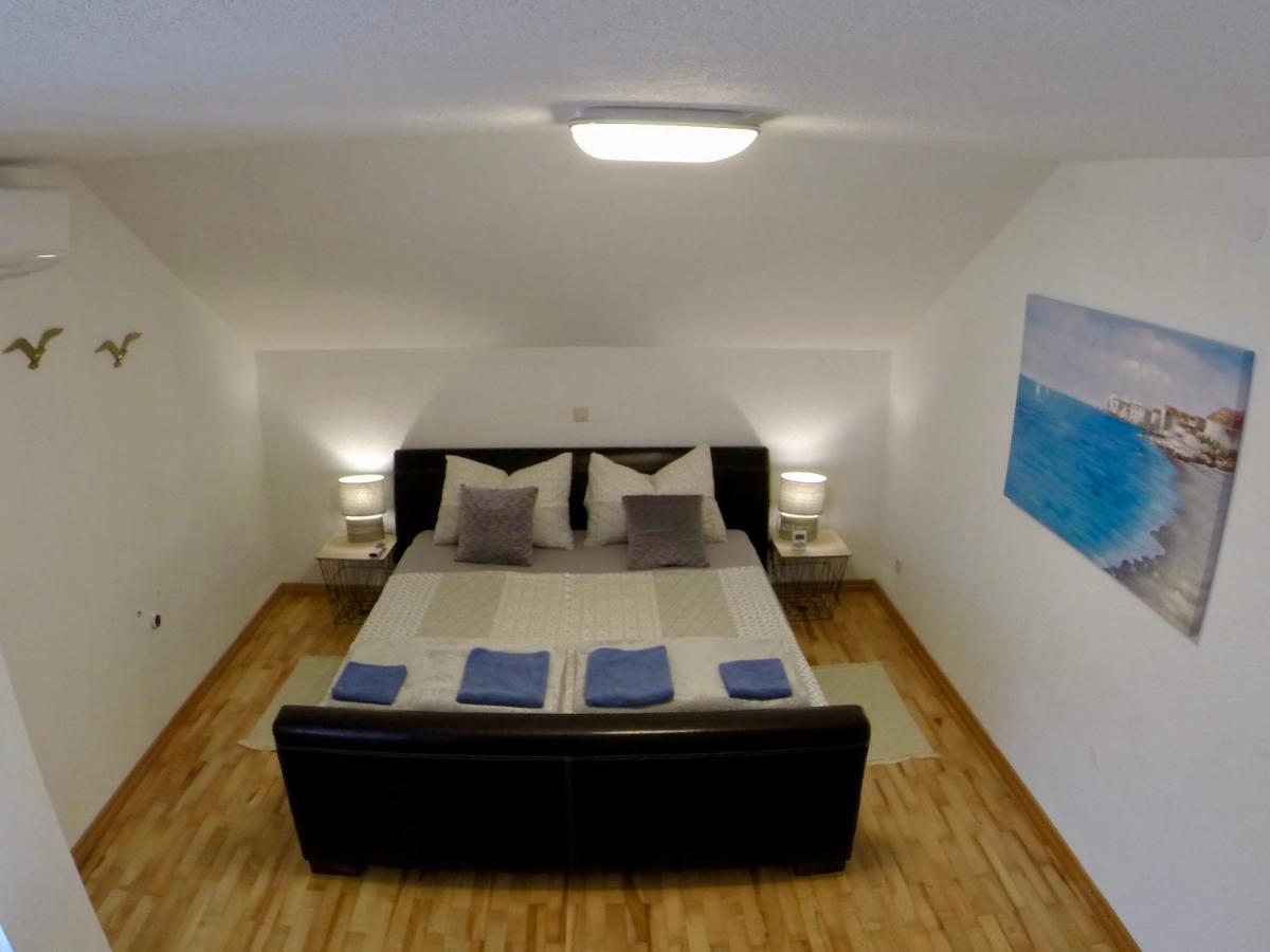 Holiday Apartment Lavanda Sumpetar Jesenice  Exteriér fotografie
